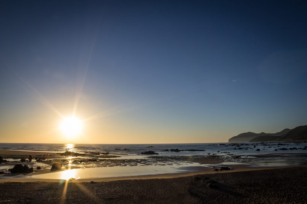 natural landscapes, beach, ocean-3737066.jpg